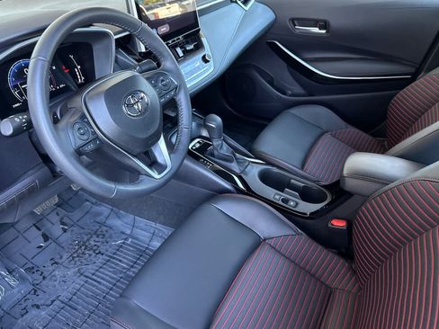 Used 2025 Toyota Corolla XSE FWD image 11