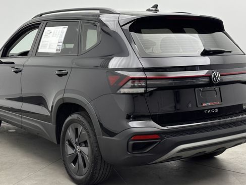 Used 2025 Volkswagen Taos S FWD image 5