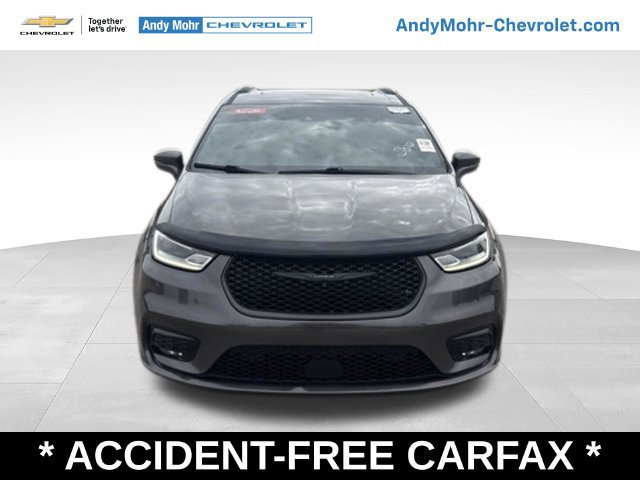 Used 2021 Chrysler Pacifica Touring-L w/ Premium & Safety Sphere Group FWD image 9