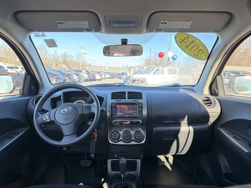 Used 2014 Scion xD image 13