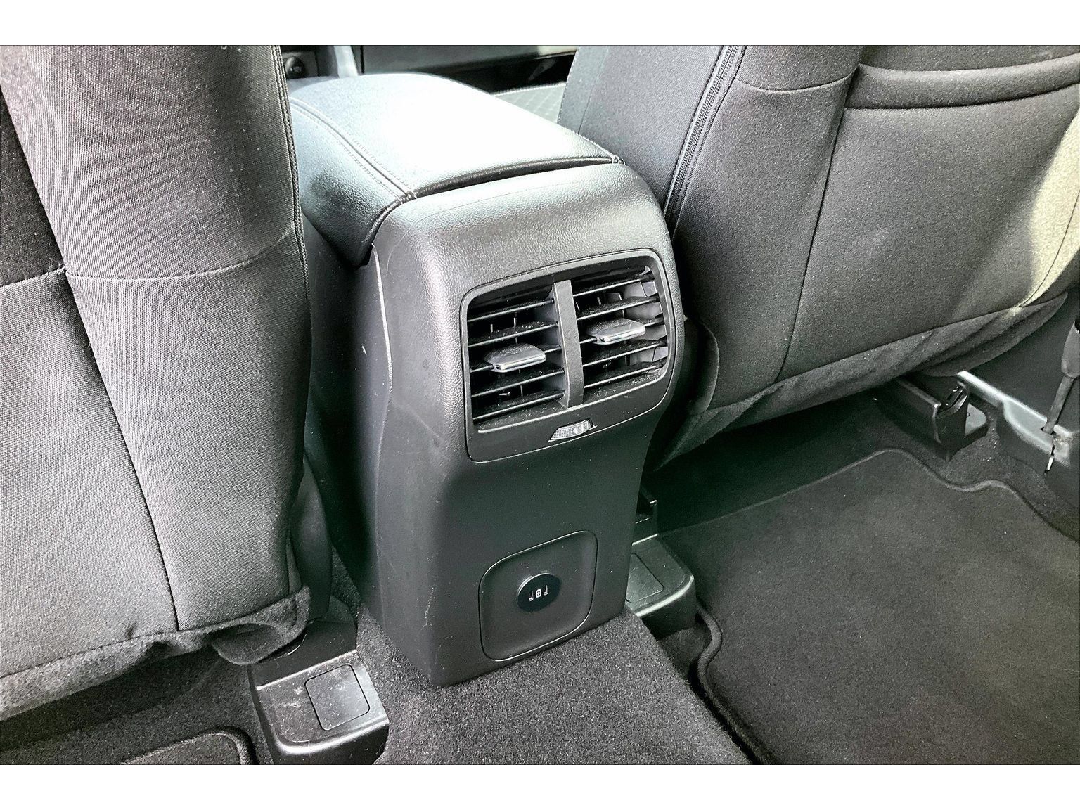 Used 2025 Ford Escape Active AWD/4WD image 13