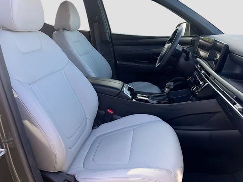 Used 2025 Hyundai Santa Cruz SEL FWD image 27