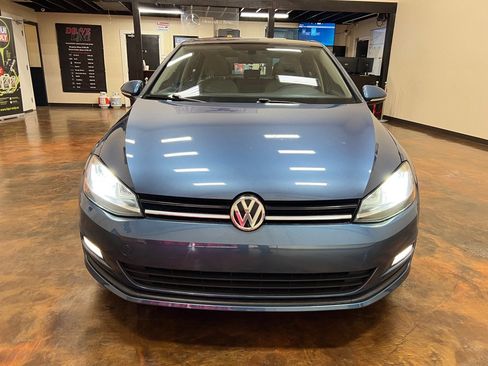 Used 2015 Volkswagen Golf SE image 4