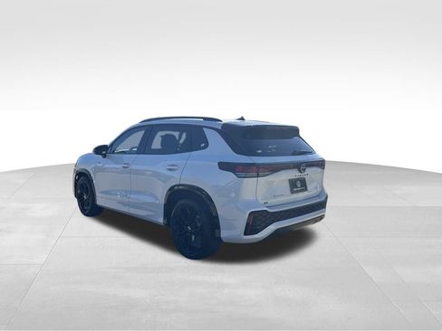 New 2026 Volkswagen Tiguan SE R-Line image 3