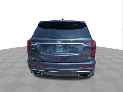 Certified 2021 Cadillac XT6 Premium Luxury AWD/4WD image 4