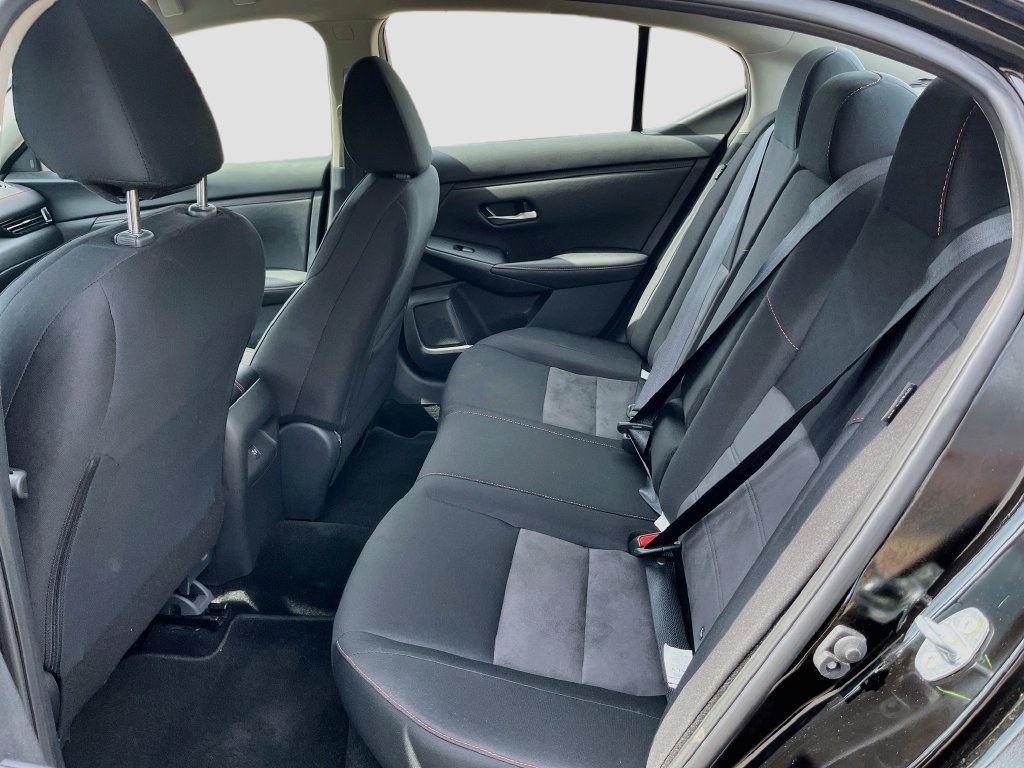 Used 2025 Nissan Sentra SR FWD image 23