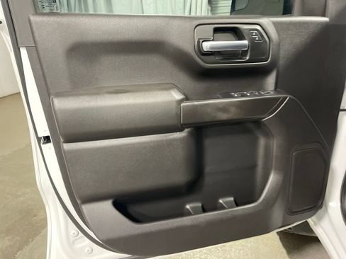 Used 2023 Chevrolet Silverado 1500 Custom Trail Boss AWD/4WD image 25