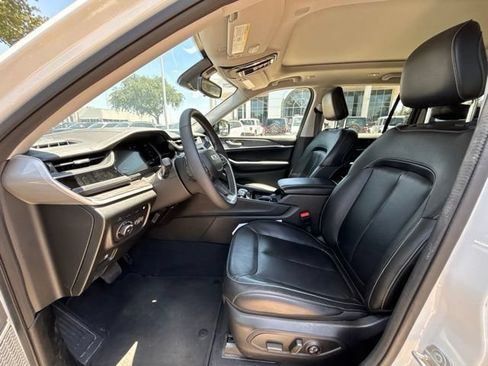 Used 2022 Jeep Grand Cherokee Limited 4xe AWD/4WD image 9