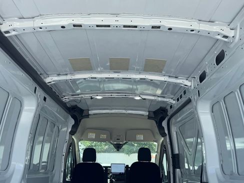 New 2024 Ford Transit 350 148 Medium Roof AWD image 21