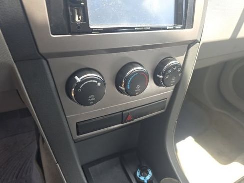 Used 2008 Dodge Avenger SE FWD image 7