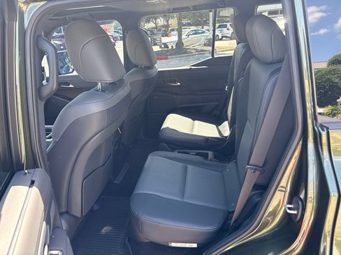 Used 2024 Lexus GX 550 w/ Accessory Package (Z1) AWD/4WD image 21