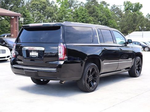 Used 2017 GMC Yukon XL Denali w/ Open Road Package AWD/4WD image 8