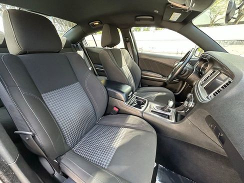 Certified 2023 Dodge Charger SXT RWD image 33
