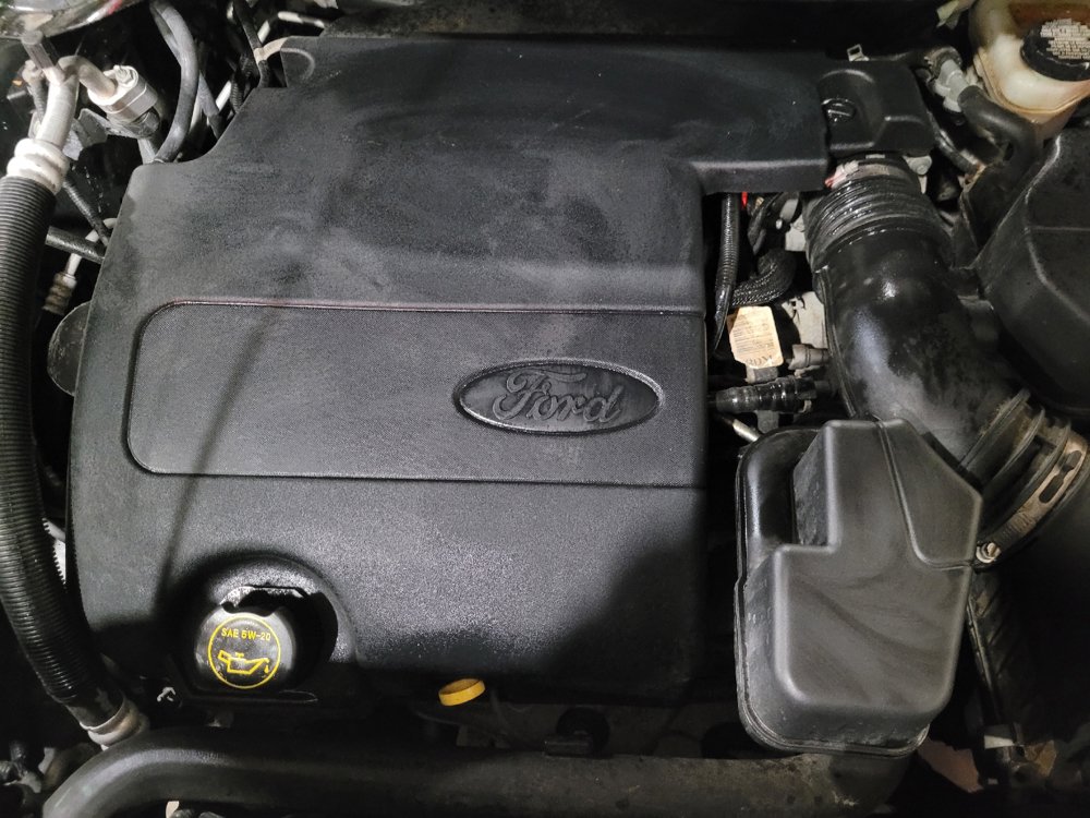 Used 2017 Ford Explorer XLT w/ Equipment Group 202A FWD image 30