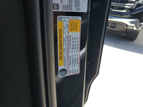 New 2026 GMC Yukon Denali w/ Denali Reserve Package AWD/4WD image 31