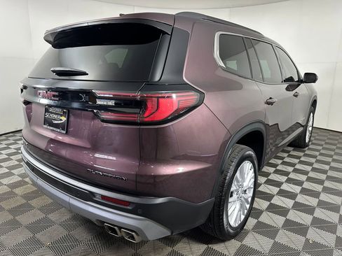 Used 2024 GMC Acadia Elevation w/ Luxury Package FWD image 5