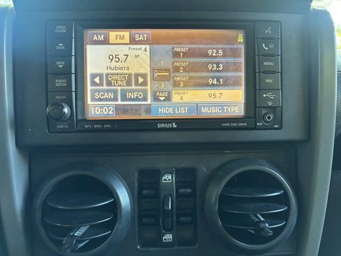 Used 2007 Jeep Wrangler Unlimited Sahara image 27