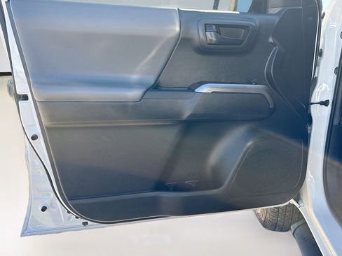 Used 2022 Toyota Tacoma SR5 image 20