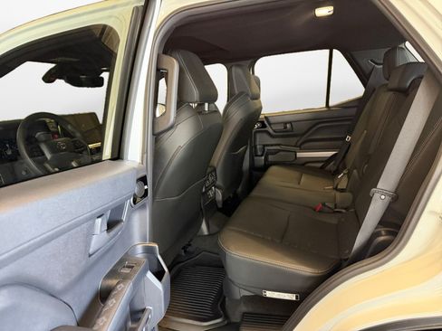 Certified 2026 Toyota 4Runner TRD Off-Road Premium w/ Tow Technology Package AWD/4WD image 16