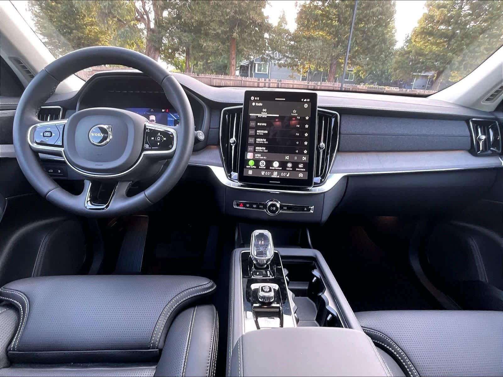 New 2026 Volvo XC90 T8 Ultra w/ Lounge Package AWD/4WD image 7