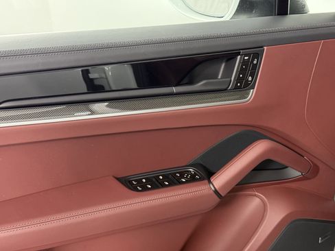 Certified 2026 Porsche Cayenne S AWD/4WD image 13