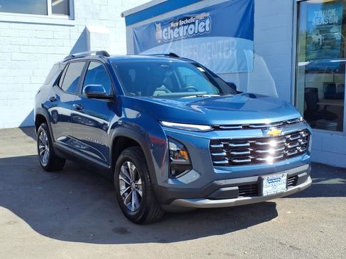 Certified 2025 Chevrolet Equinox LT w/ Convenience Package II AWD/4WD image 1
