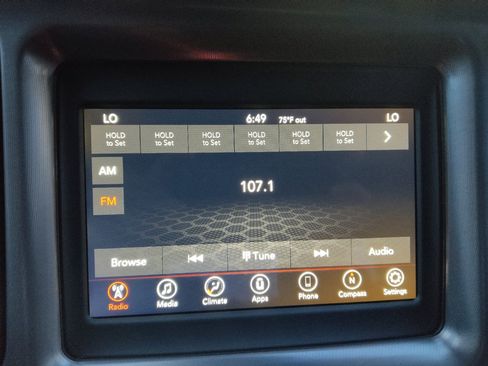 Used 2019 Dodge Challenger SXT RWD image 25