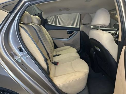 Used 2013 Hyundai Elantra GLS FWD image 18