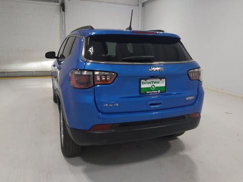 Used 2022 Jeep Compass Latitude AWD/4WD image 6