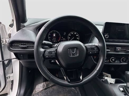 Used 2024 Honda HR-V Sport image 11