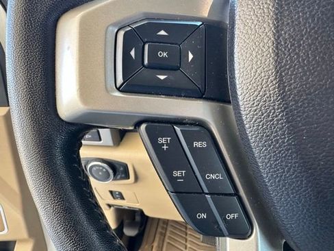 Certified 2020 Ford F250 Lariat w/ Lariat Value Package image 20