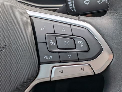 Used 2024 Volkswagen Jetta SE FWD image 23