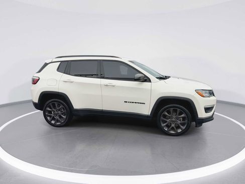 Used 2021 Jeep Compass Latitude image 9