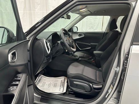 Used 2024 Kia Soul LX w/ Option Group 015 image 10