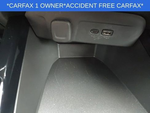 Used 2025 Chevrolet Trax LT w/ LT Convenience Package FWD image 33