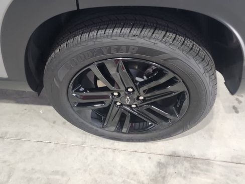 Used 2025 Chevrolet Trax ACTIV w/ Driver Confidence Package image 11