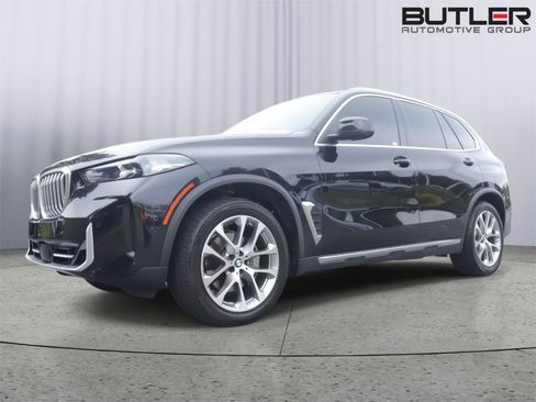 Used 2024 BMW X5 xDrive40i w/ Parking Assistance Package AWD/4WD image 44