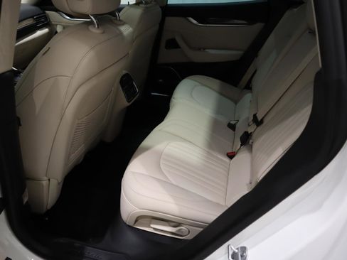 Used 2022 Maserati Levante GT image 21