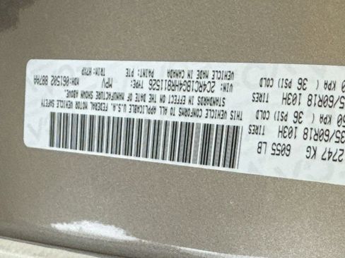 Used 2017 Chrysler Pacifica Touring Plus w/ Tire & Wheel Group FWD image 42