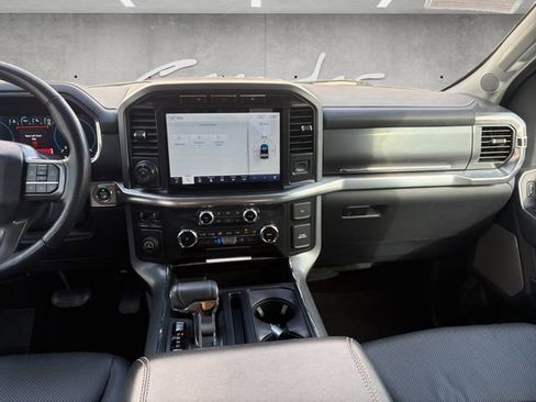 Used 2022 Ford F150 Lariat RWD image 3
