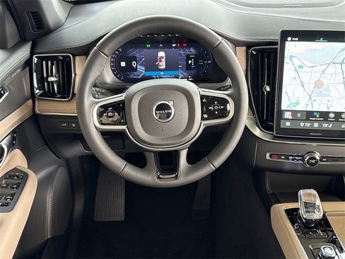 New 2026 Volvo XC90 T8 Plus image 13