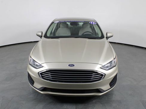 Used 2019 Ford Fusion SE image 12