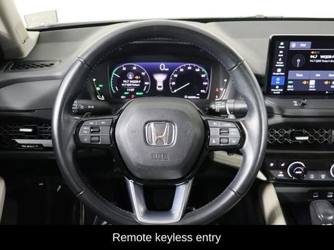 Used 2023 Honda Accord Touring image 7