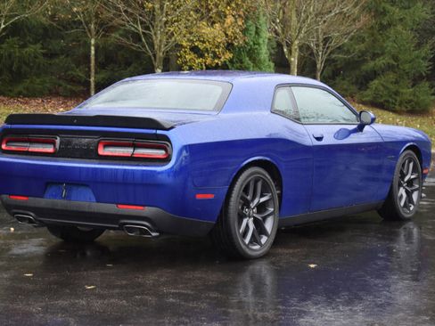 Used 2021 Dodge Challenger R/T w/ Blacktop Package image 29
