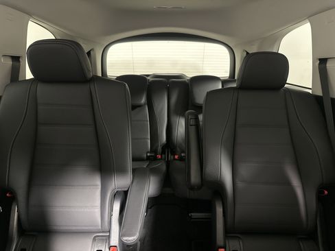 New 2025 Mercedes-Benz GLS 450 4MATIC image 21