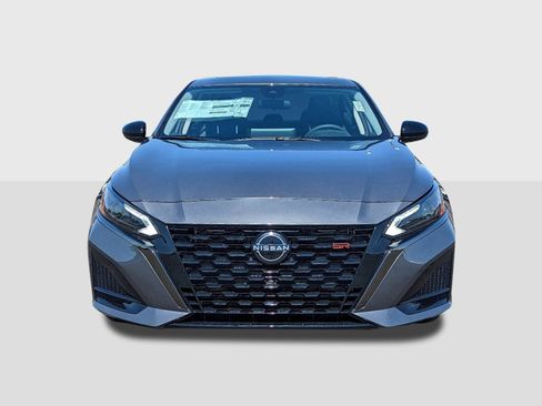 New 2025 Nissan Altima 2.5 SR w/ SR Premium Package image 9