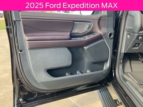 New 2025 Ford Expedition Max Platinum w/ Platinum Ultimate Package AWD/4WD image 29