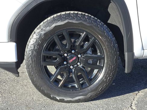 Certified 2024 GMC Sierra 1500 Elevation image 13