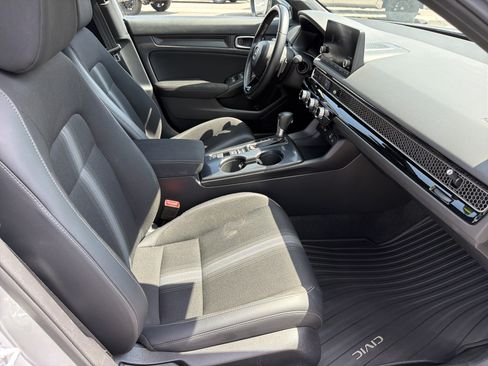 Used 2024 Honda Civic Sport image 23