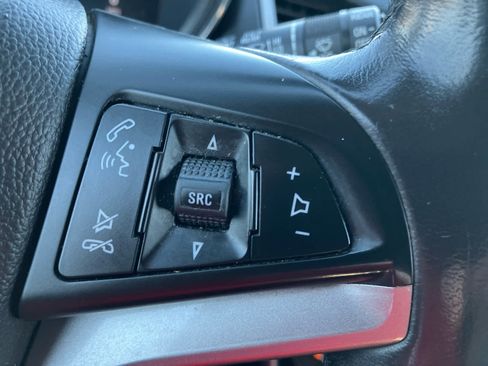 Used 2022 Chevrolet Trax LT w/ Sport Edition image 17